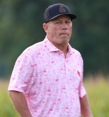 Locked in mid-round.